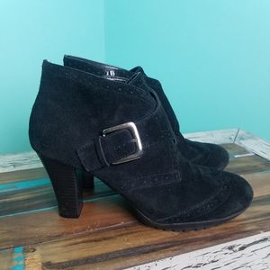 Aerosoles Heel Rest  black leather Booties size 9M